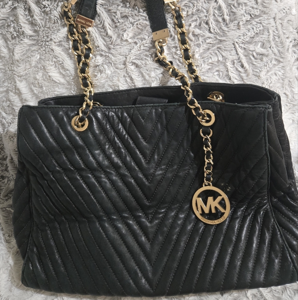 Michael Kors Black Quilted Shoulder Bag